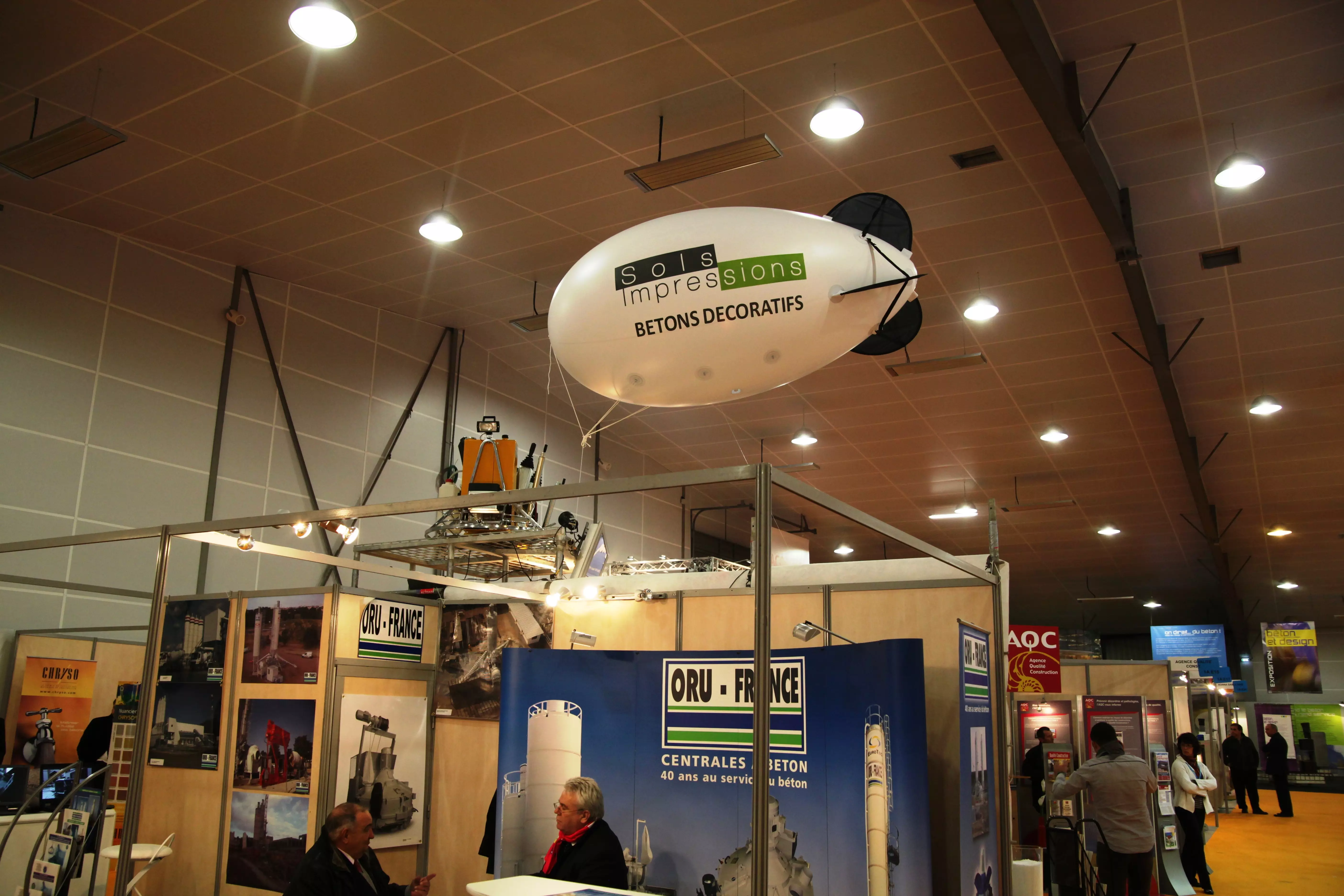 dirigeable hélium intérieur au salon artibat